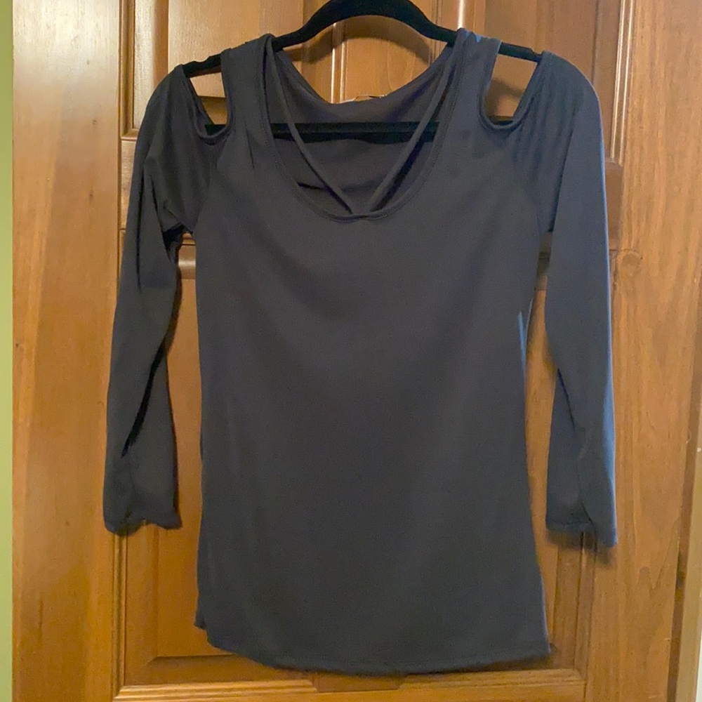 Acemi dark gray open shoulder top